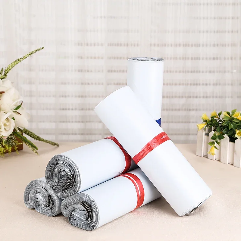 

100Pcs/ Lot White Express Courier Package Mailers Bag Envelope Plastic Express Mailer Pouch Party Poly Mailing Pocket