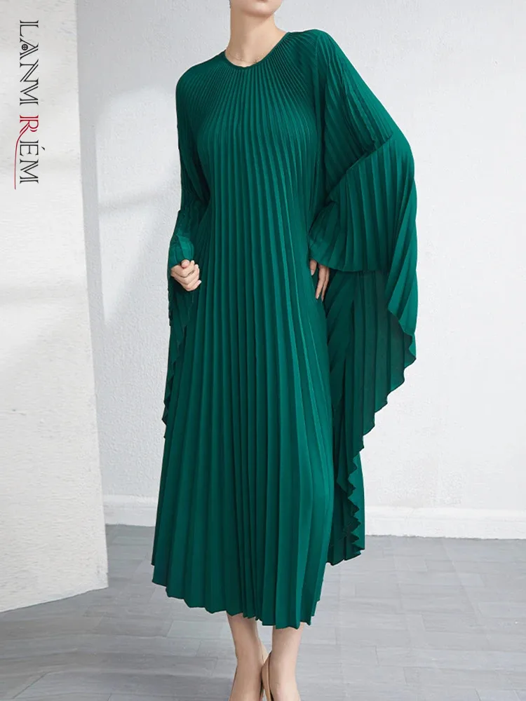 LANMREM Batwing Sleeves Pleated Dress For Women Loose Long Length Solid Color Loose Clothing Ladies Elegant 2024 Autumn 2R9700