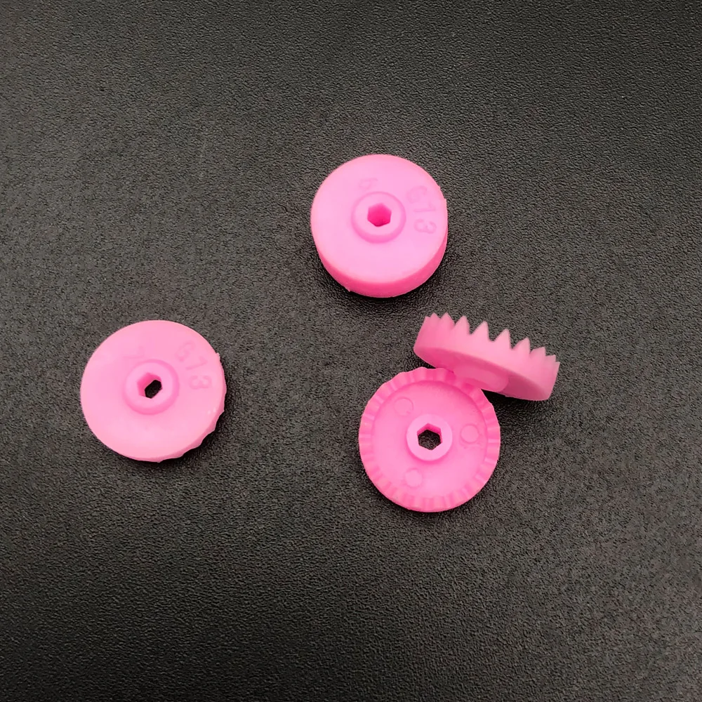 20Pcs/Lot 0.5M 20T Plastic Crown Gear 0.5 Modulus 20 Teeth Hex Hole Aperture 1.8MM Loose Reduction Gears C201.8B OD 10.6MM FD278