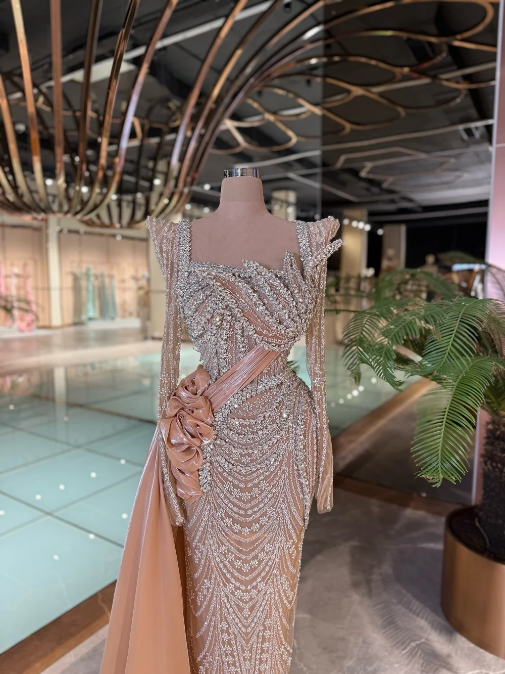 فستان سهرة عصري بأكمام طويلة رشيق على شكل قلب كريستال ثوب مسائي فاخر ثلاثي الأبعاد-زهرة بطول الأرض فستان الحفلات