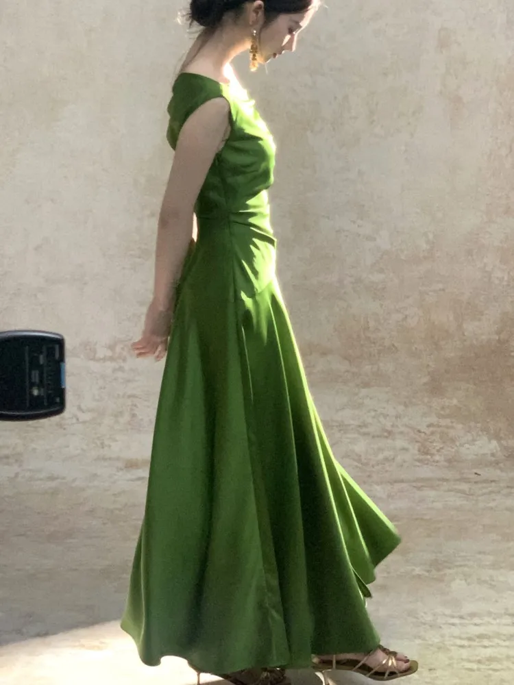 فستان أنيق من الساتان مثير فرنسي Bodycon للمرأة الصيف سوينغ طوق يميل الكتف سبليت رداء حفلة موسيقية الملابس النسائية جديد 2025 #3