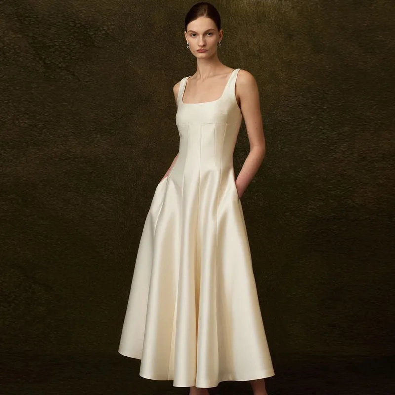 

Summer 2025 New Fashion Hepburn Dress Waist Gentle Glossy Waist Suspender Dress LOOSE FIT Slim