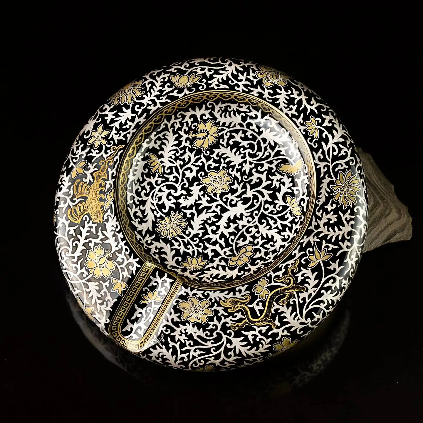 Jingdezhen High-End Black Glaze Gold Silver Inlaid Peony Dragon And Phoenix Cigar Holder Ceramic Decorative Ashtray