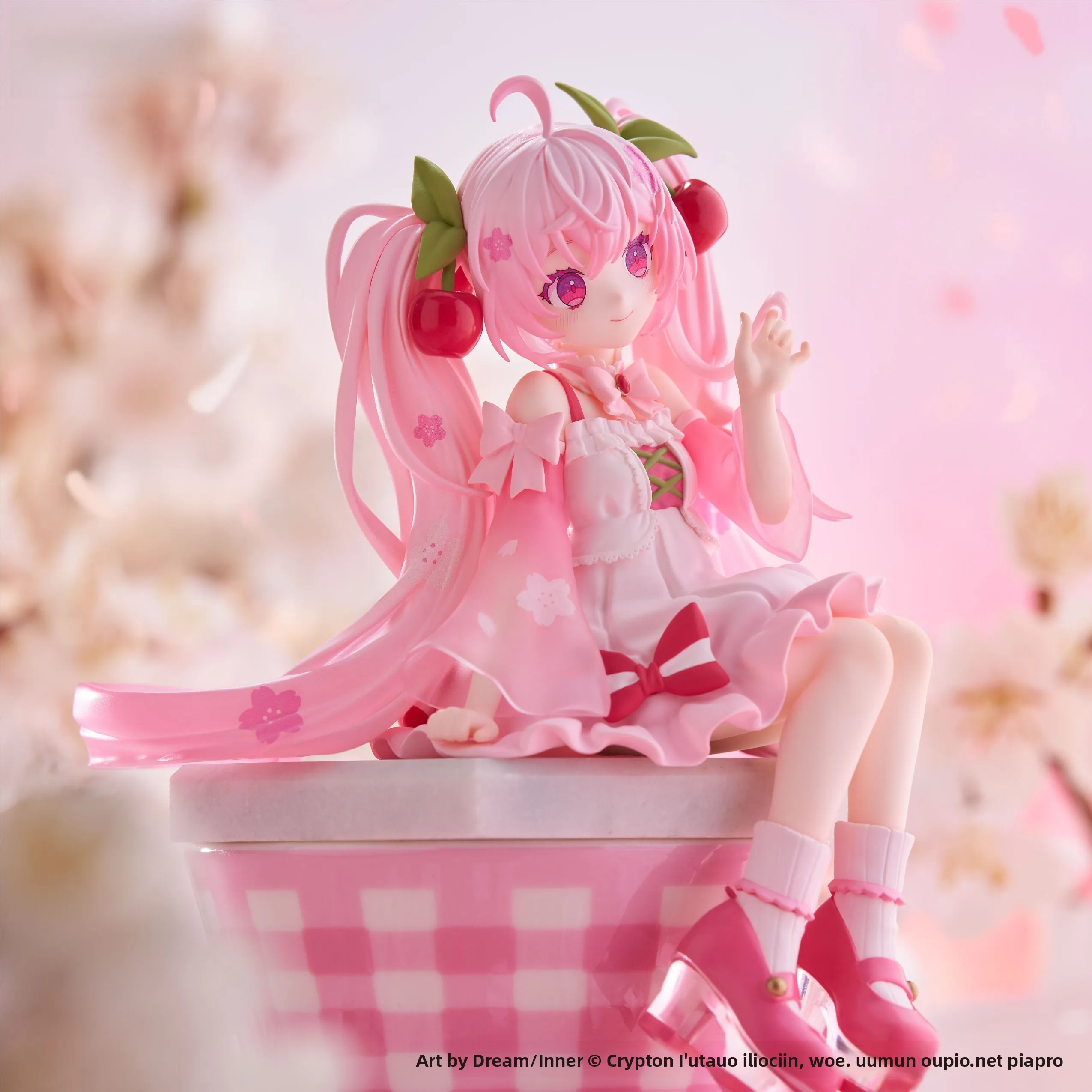 furyu-vocaloid-2025-sakura-–-figurine-en-edition-limitee-cadeau-de-collection-sur-le-theme-des-nouilles-pour-les-fans-adultes-modele-statique