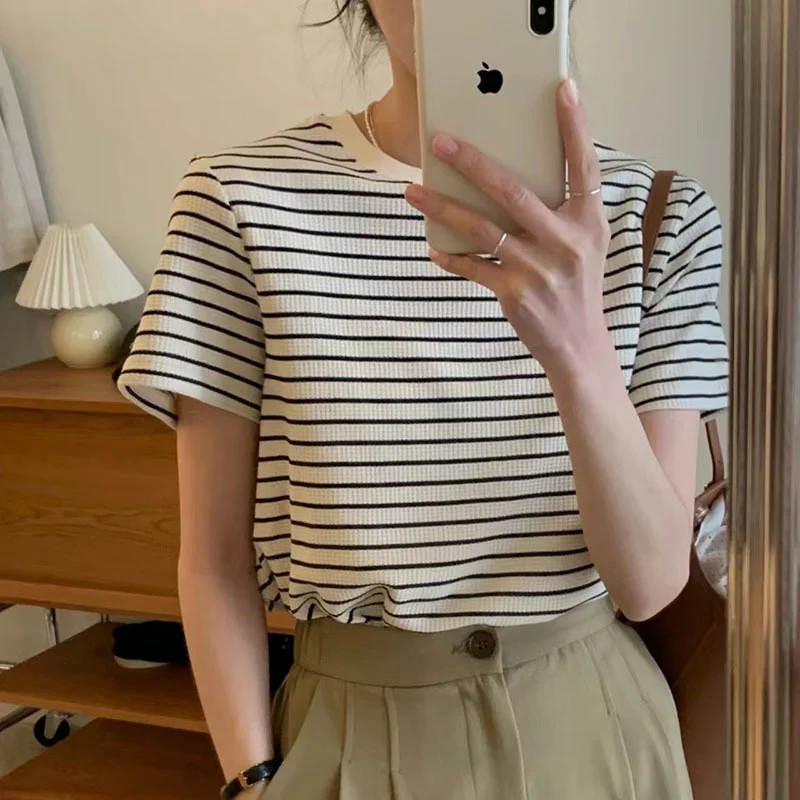 

Women's Pure Cotton Striped ort Sve T-irt Cleanfit Sle Other Material 00% Linen A-line Sve Ladies Faion