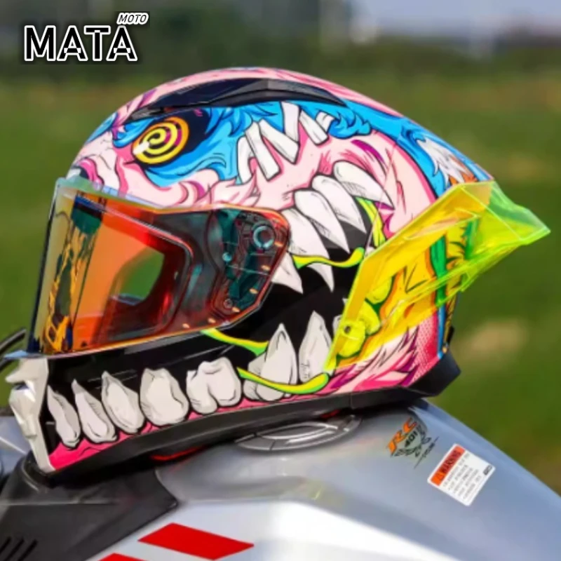 

HOT Tanked Big Tail Wing Helmet Men Moto Full Helmet Female Imitation Racing Moto Racing Running Safety Helmet Casco De Moto