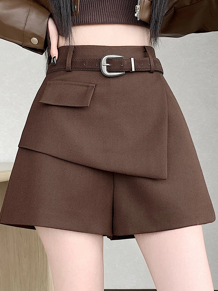 Unregelmäßige Anzugshorts für Damen, Herbst und Winter, neue hohe Taille, schlanke, lässige und vielseitige A-förmige Stiefel und Hosen mit weitem Bein