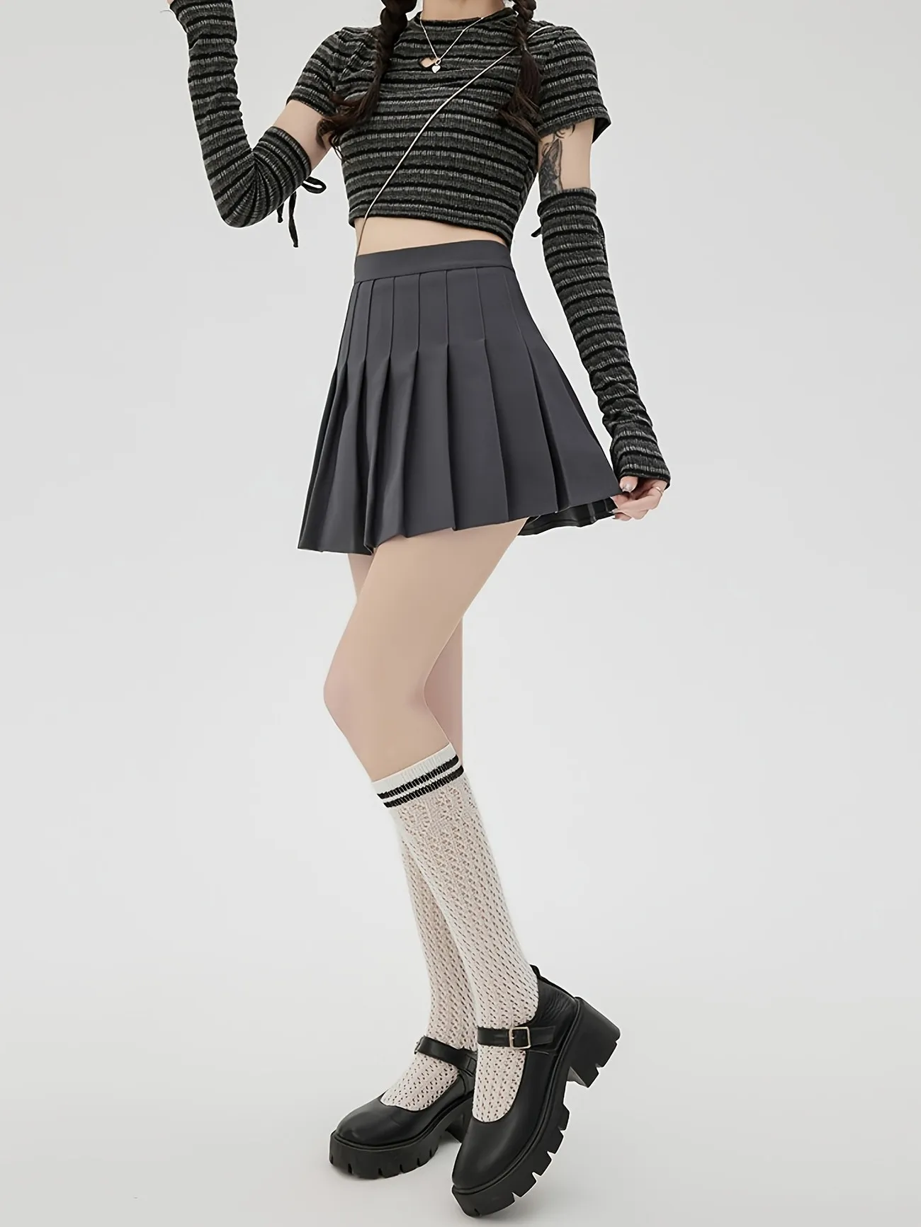 Schwarzer Y2K High-Waist Plissee-Minirock für Damen, A-Linie JK-Stil, Reißverschlussrock mit integrierten Sicherheitsshorts, Sommermode – Detail 13