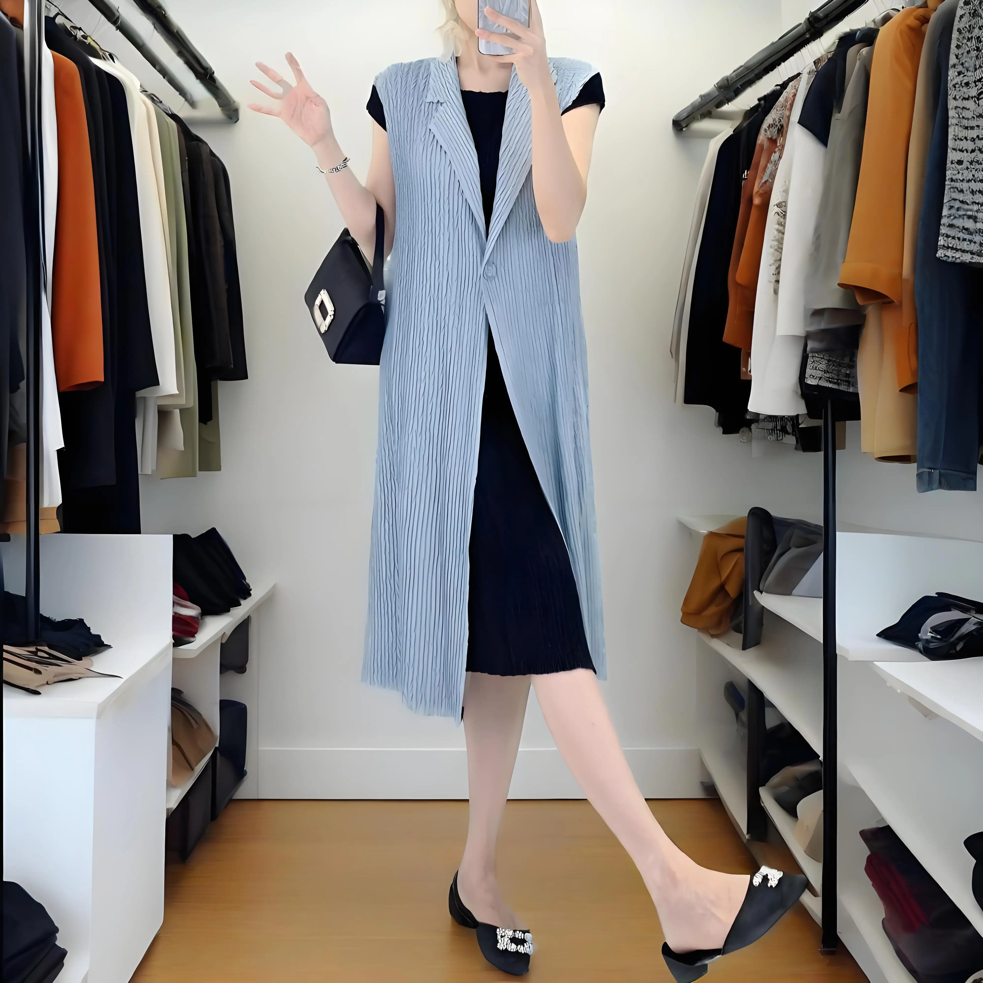 

Miyake 2025 Spring and Summer New Versatile Simple Long Vest Loose One Button Pleat Light Cardigan Top Texture Pleated Clothes