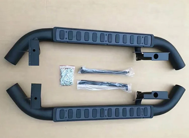 Рисунок 5 - Белые, черные железные подножки Nerf