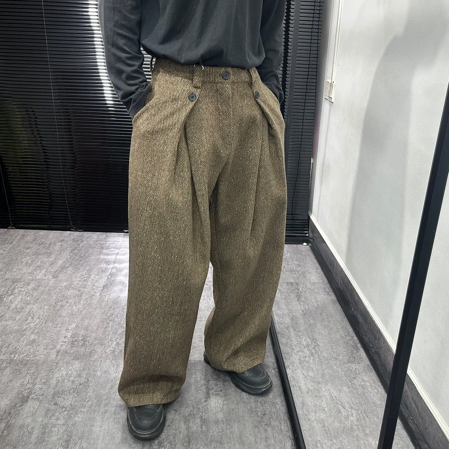 Avant-Garde Winter Fashionable Old Money Style Thickened Pleated Wide-Leg Pants Men's Draping Effect Loose Casual Plush Mop