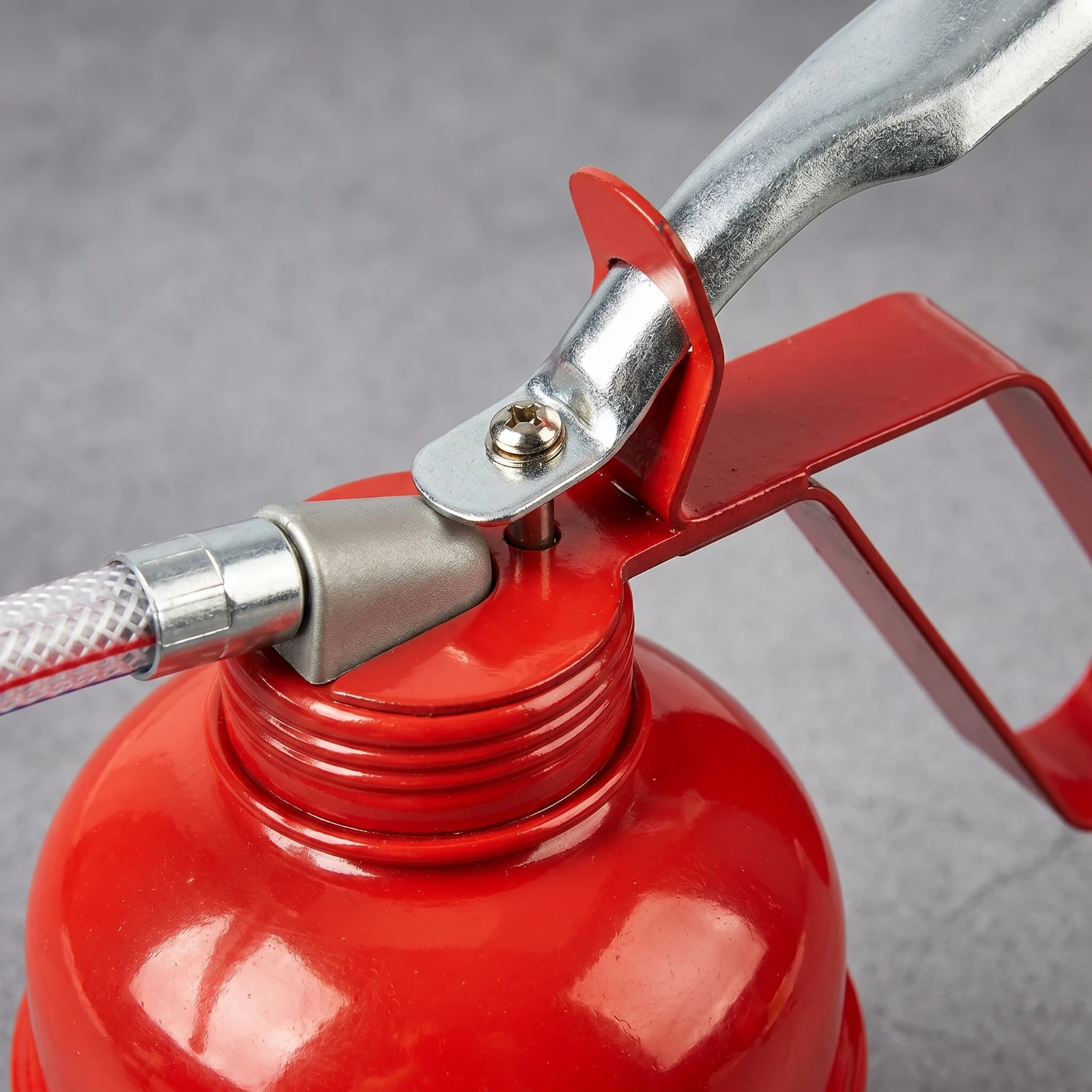 High-Pressure Oil Can Hand-Operated Oil Can with Flexible Hose Lubricator Metal for Mechanics, Workshop, Garage