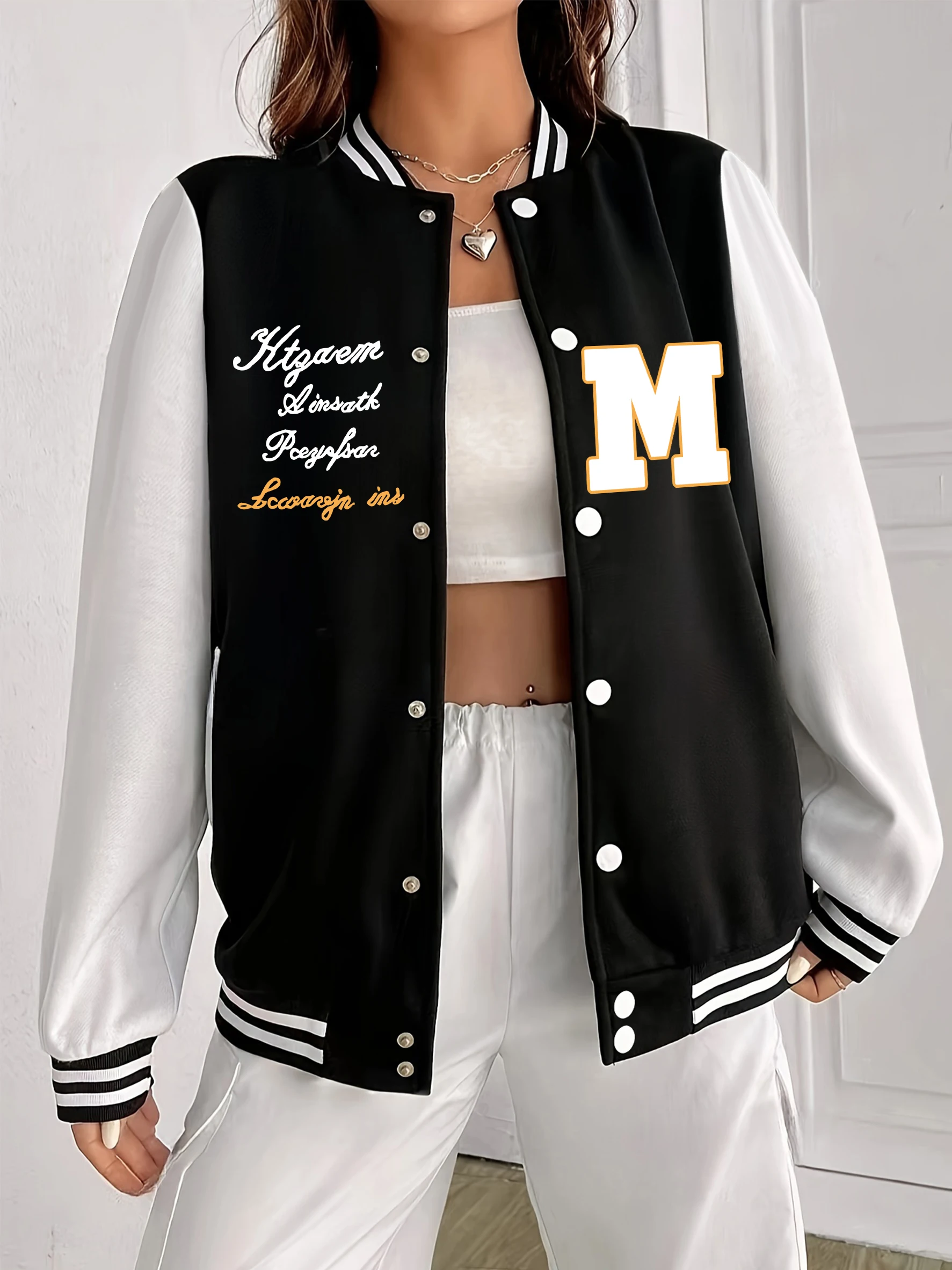 

Женская бейсбольная форма с художественными буквами и принтом M, флисовая куртка в стиле хип-хоп, американская одежда больших размеров, мягкие осенние куртки