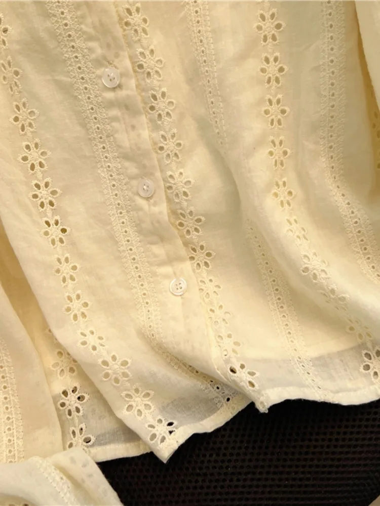 Long Sve round Ne Hollow out Embroidery irt Women's Loose ort Sle Top Korean Sle Commute Faion Autumn Season