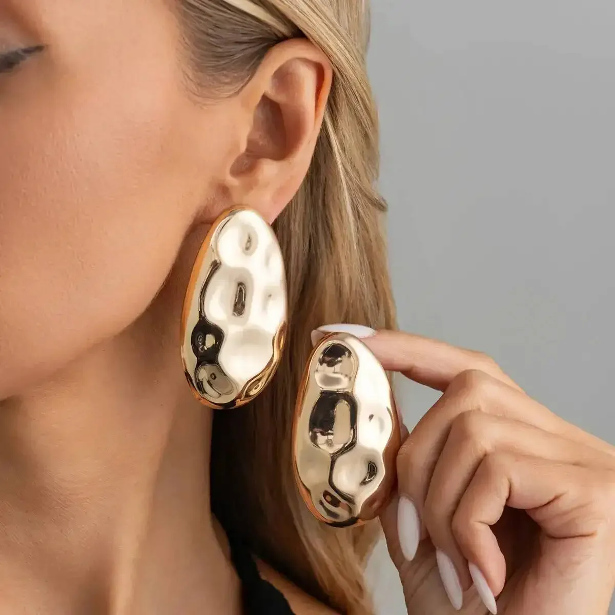 2026 New Fashion Exaggerated Retro Irregular Geometry Big Drop Earrings for Women Simple Fashion Metal Ear Accessories Jewelry