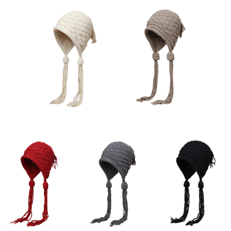 1 قطعة اليدوية الكروشيه الملونة الغزل قبعة للنساء الشتاء موضة قبعة صغيرة محبوكة قبعة إيرفلاب شرابة Pompom قبعة