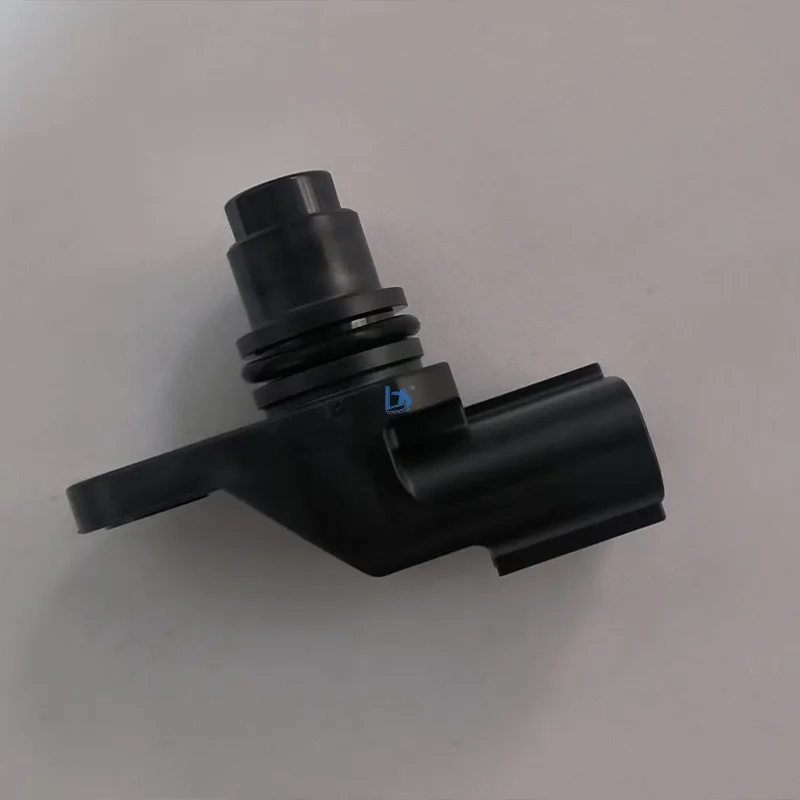 8-98019024-0 8980190240 Camshaft Position Revolution Sensor for 4HK1 6HK1 Engine Sensor Speed  Excavator Truck Diesel Parts in s