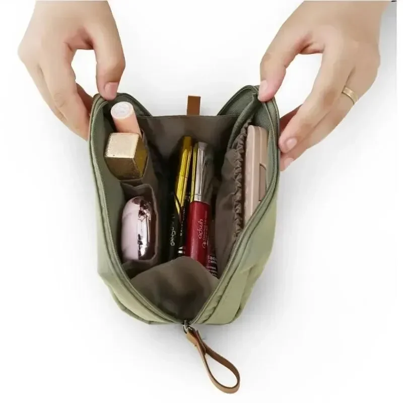 Bolso pequeño para mujer, neceser portátil, Mini bolsa de maquillaje coreana de Color sólido, bolso de mano de almacenamiento impermeable de gran capacidad, novedad de 2024