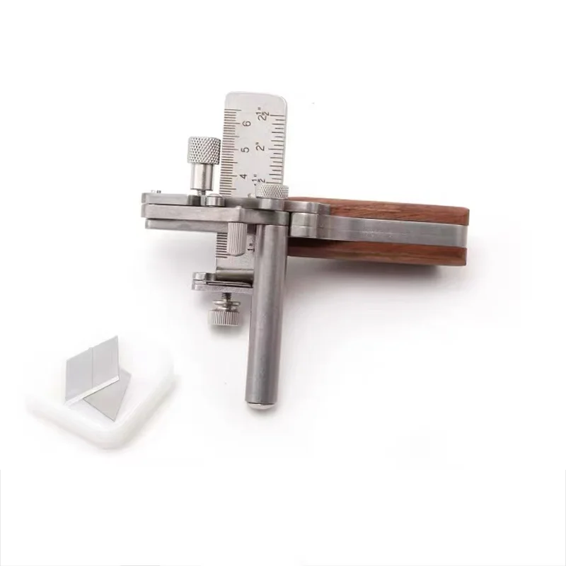 

Leather Strip Cutter Roller Type Leather Craft Belt Cutting Tool with Metric-Inch Double Scale 10-60MM Adjustable