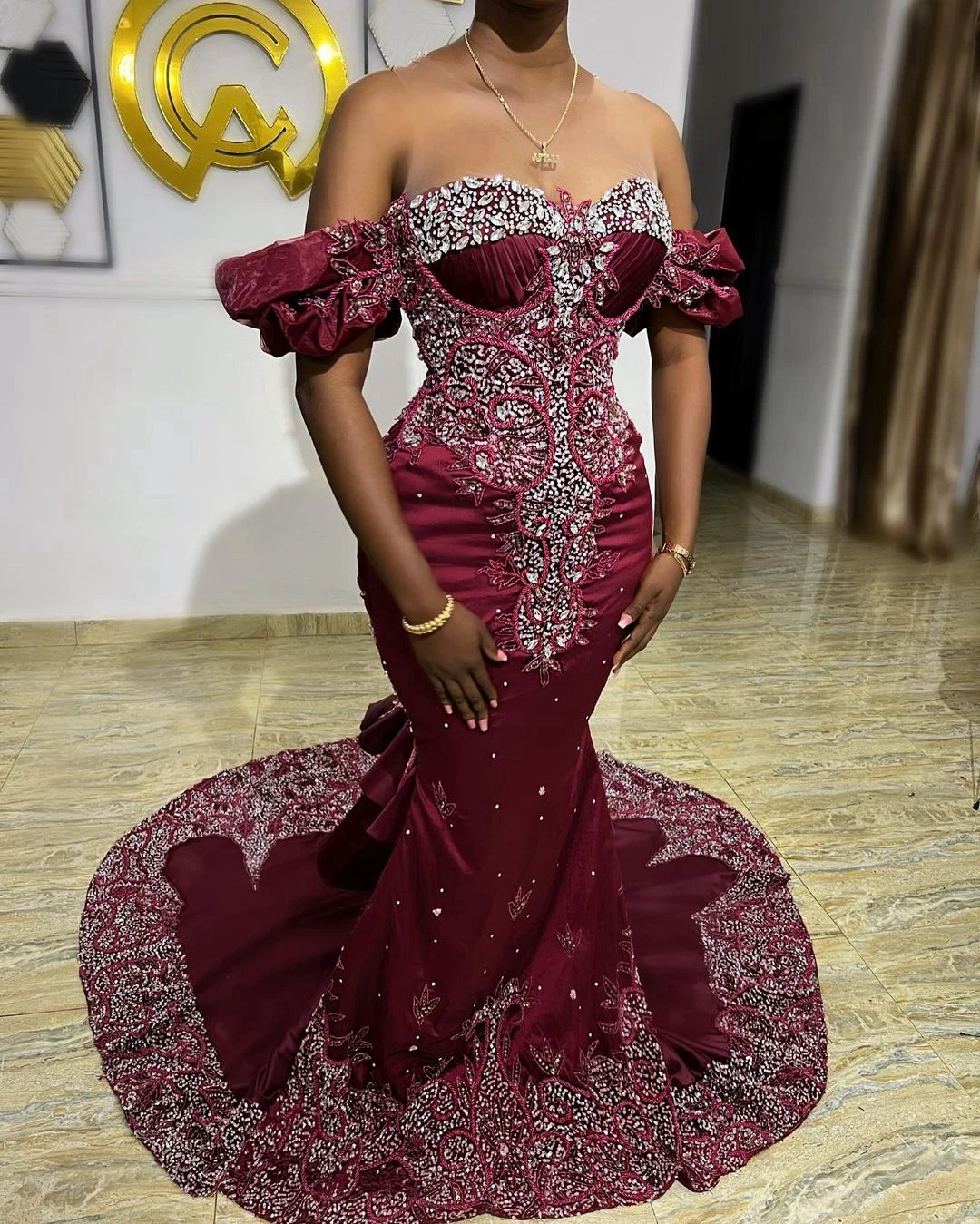Elegant Lace Appliques Mermaid Evening Dresses Sheer Necklines Burgundy Beaded Aso Ebi Prom Gowns Luxury Crystal Party Dress