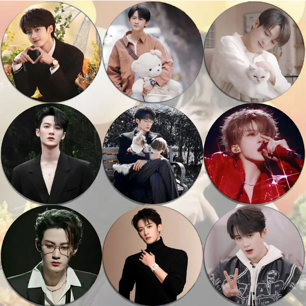 Badges commémoratifs liés aux personnages de la série Tan Jianci, taille 58 mm, pendentif style broche, ensemble complet de neuf pièces