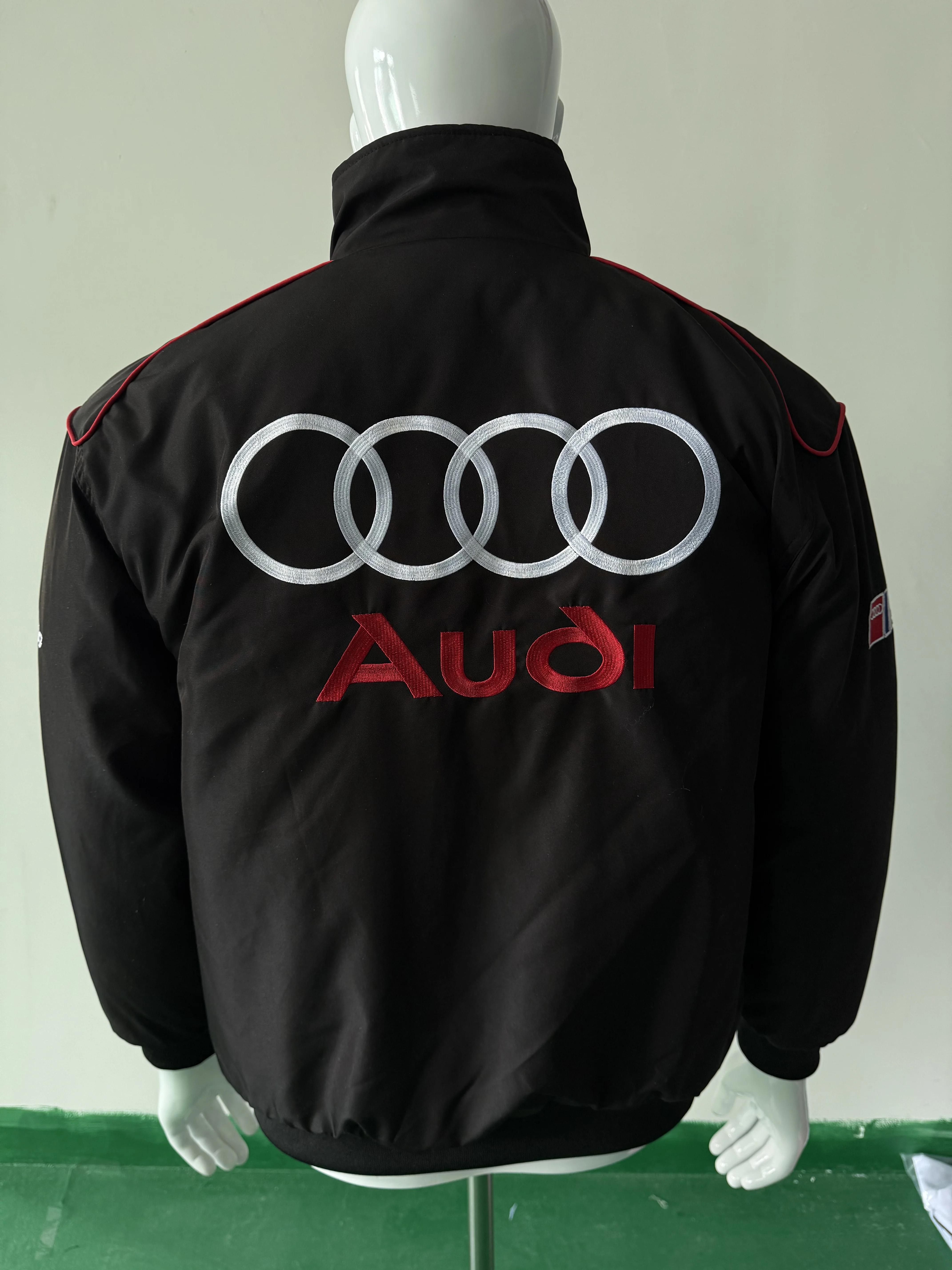 Motorcycle Gear Logo - เสื้อแจ็คเก็ตผ้าฝ้ายปักโลโก้ออดี้สำหรับผู้ชายรุ่นใหม่ปี 2026 ชุดแข่งมอเตอร์ไซค์ ชุดขี่มอเตอร์ไซค์ สวมใส่สบาย ระบายอากาศได้ดี