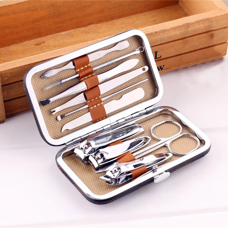 Set di strumenti per nail art 10 pezzi/set Set manicure universale per ufficio domestico in acciaio al carbonio Tagliaunghie Kit per toelettatura Colore casuale
