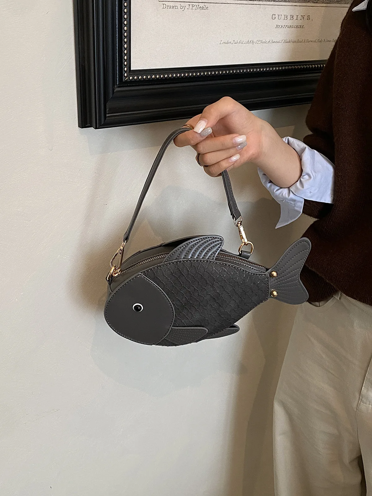 Women Fish Shape Handbag Cute 3D Fish Novelty Crossbody Purse Unique Animal Pattern Removable Strap Shoulder Bag for Party Daily