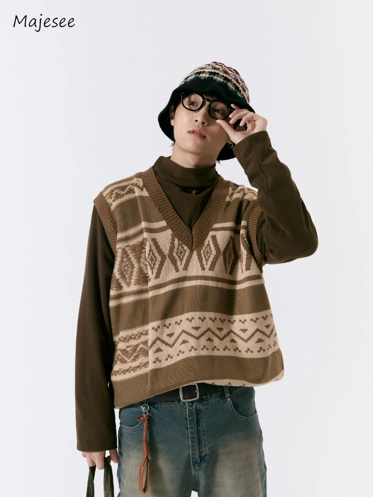 

Men Sweater Vests Casual Loose Warm Spliced Autumn Winter Geometric Pattern V-neck Retro Fashion Hong Kong Style Male All-match