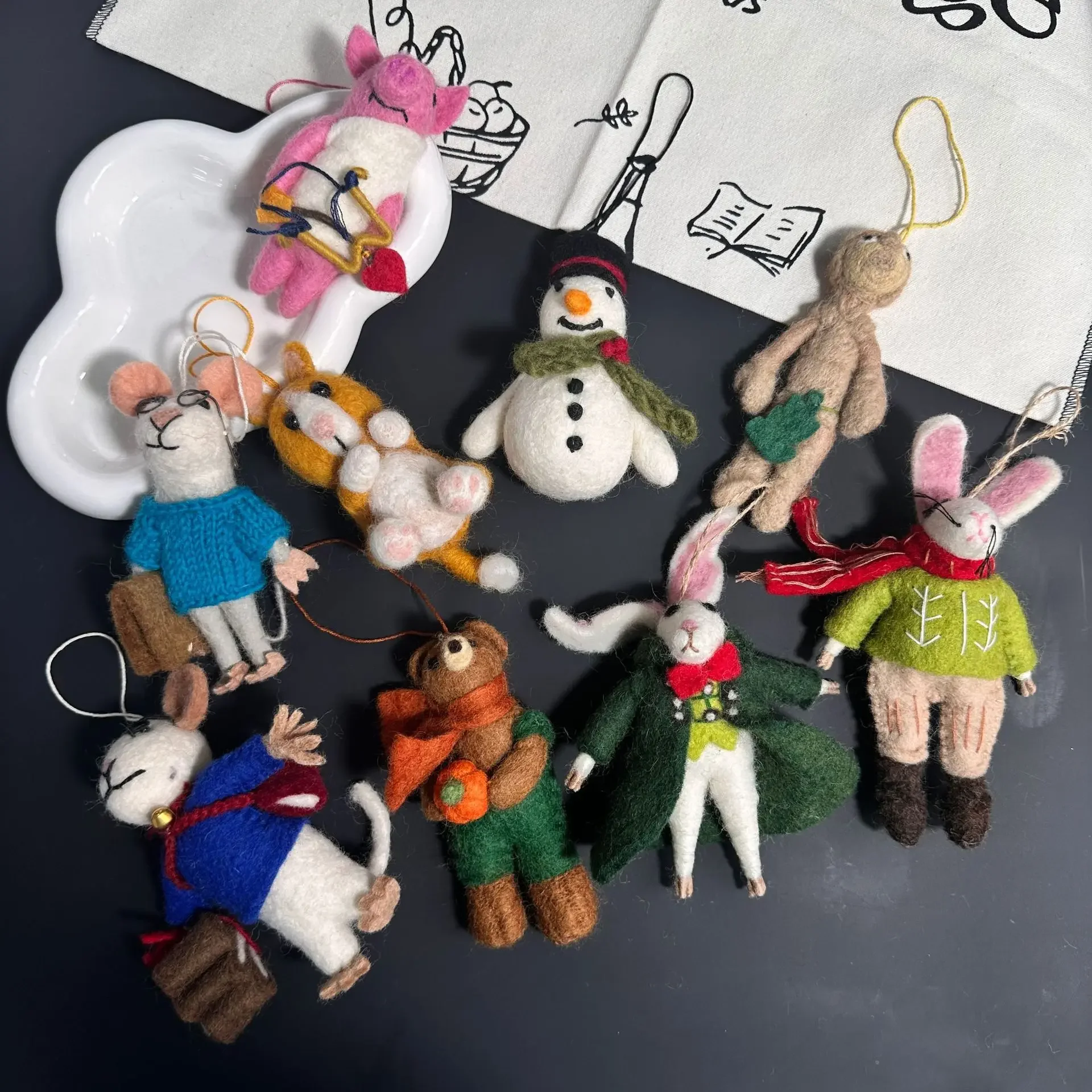 

Кулон из чистого шерсти ручной работы из фетра, креативная кукла, кулон, серия miu, сумка, подвесной кулон, брелок для ключей, аксессуары