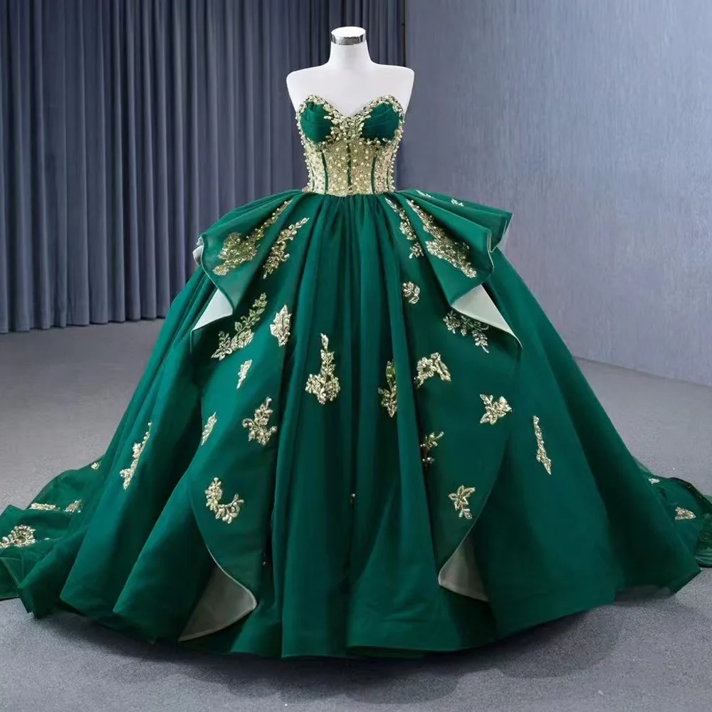 

Elegant Green Sweetheart Quinceanera Dress Sleeveless Lace Up Back With Sequined And Pearls Embroidery Customizable