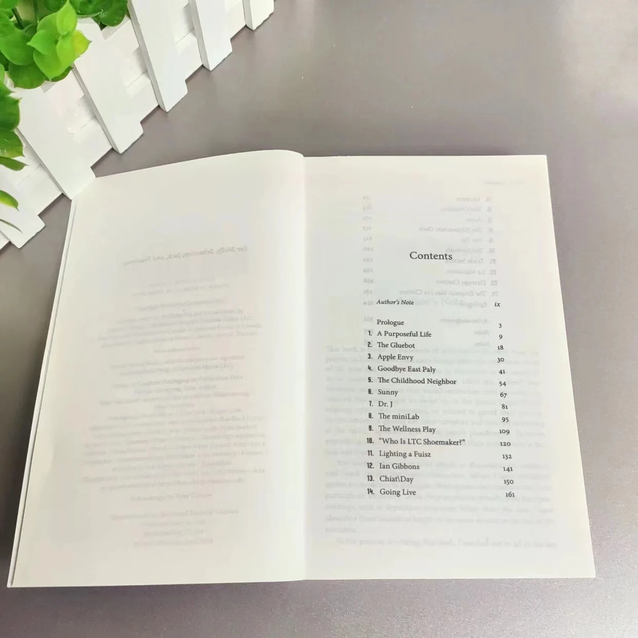 Bad Blood : Secrets and Lies in A Silicon Valley Startup Paperback Book English