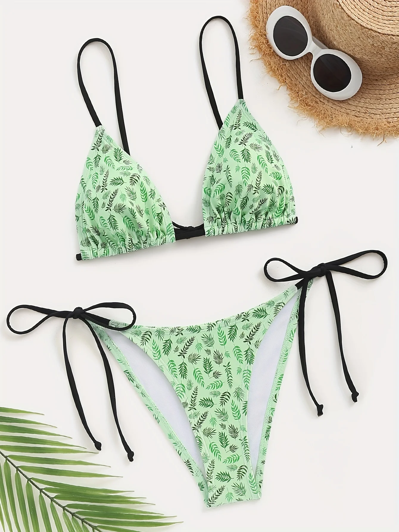 

Small fresh European and American new triangular bikini split strap sexy women's swimsuit