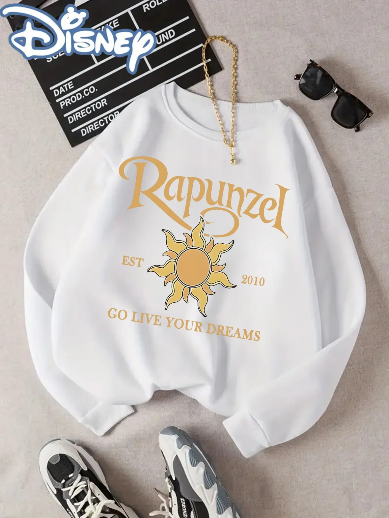 بلوفر نسائي بأكمام طويلة من Disney Tangled Lap Salon مع نمط شمس أسود وذهبي وسترة EST.2010 لجميع المواسم