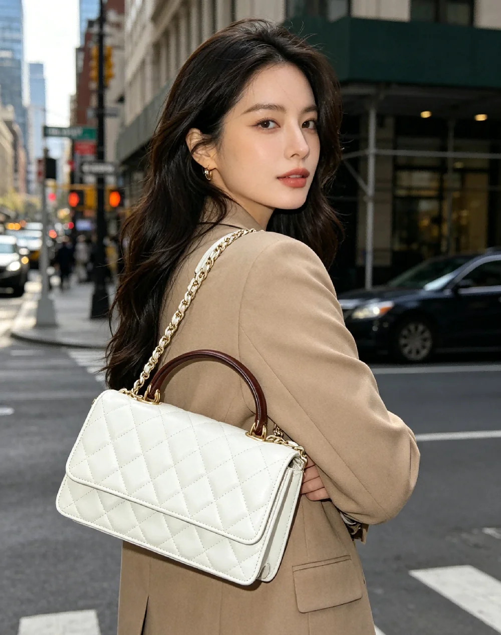 Elegant Women White Quilted Shoulder Bag Chain Strap Crossbody Bag Stylish Handbag For Party Work Daily Use