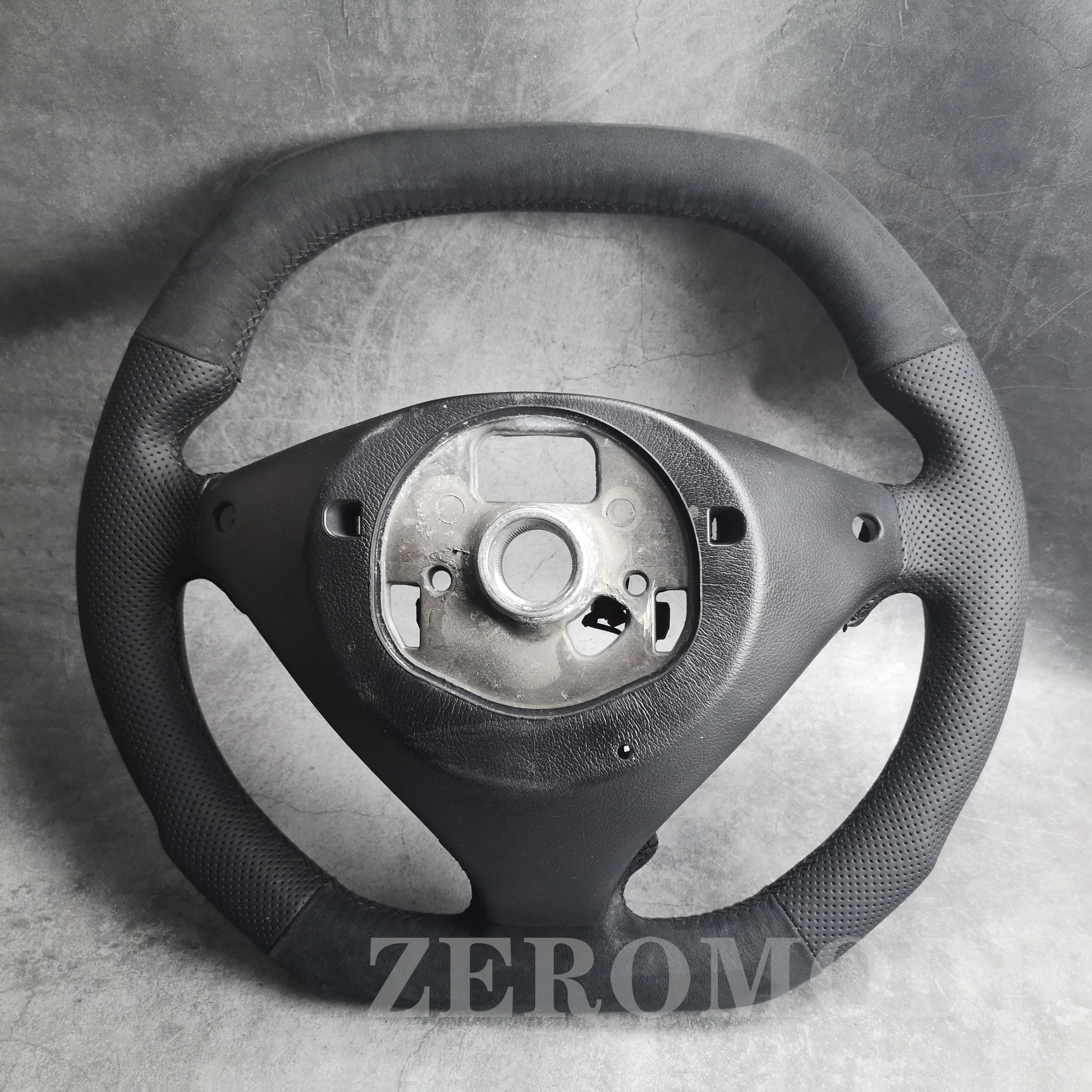 For PORSCHE Cayenne 957 955 958 S GTS Turbo 7L5 Flat Bottom Steering Wheel Included