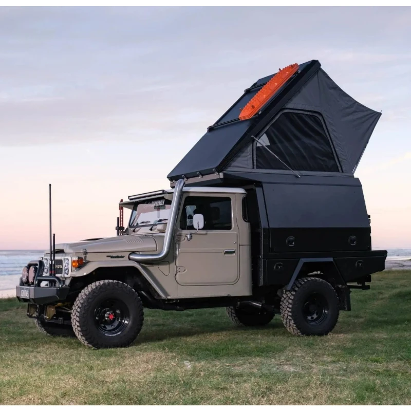 Gas Strut Wedge Clamshell Rooftop Tent Aluminum Hard Shell 4 Person For Overland Vehicle Camping