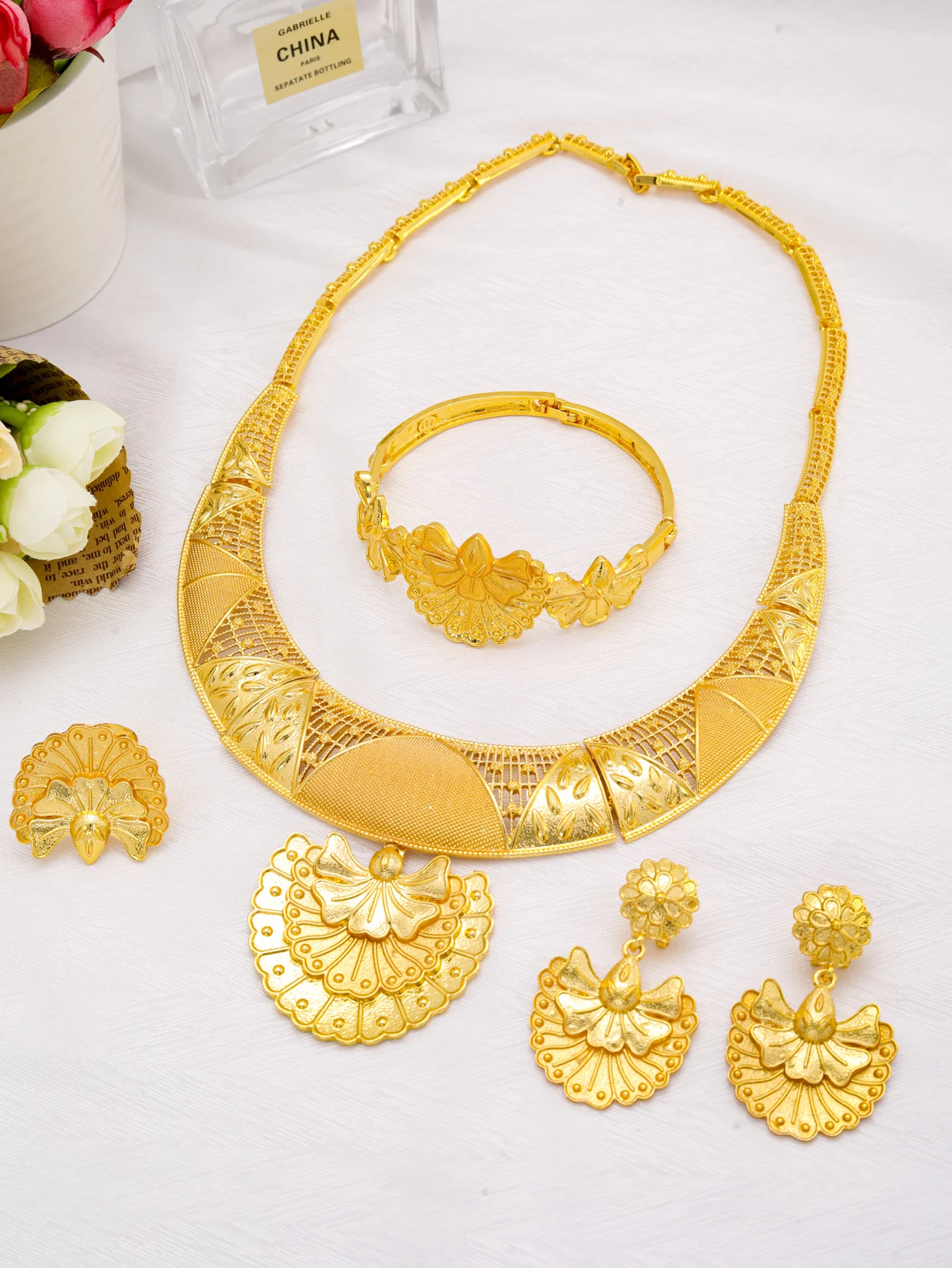 Dubai Fashion 24k Gold Plated Necklace Earrings Ring Bracelet Jewelry Sets for Women Wedding African Indian Jewellery