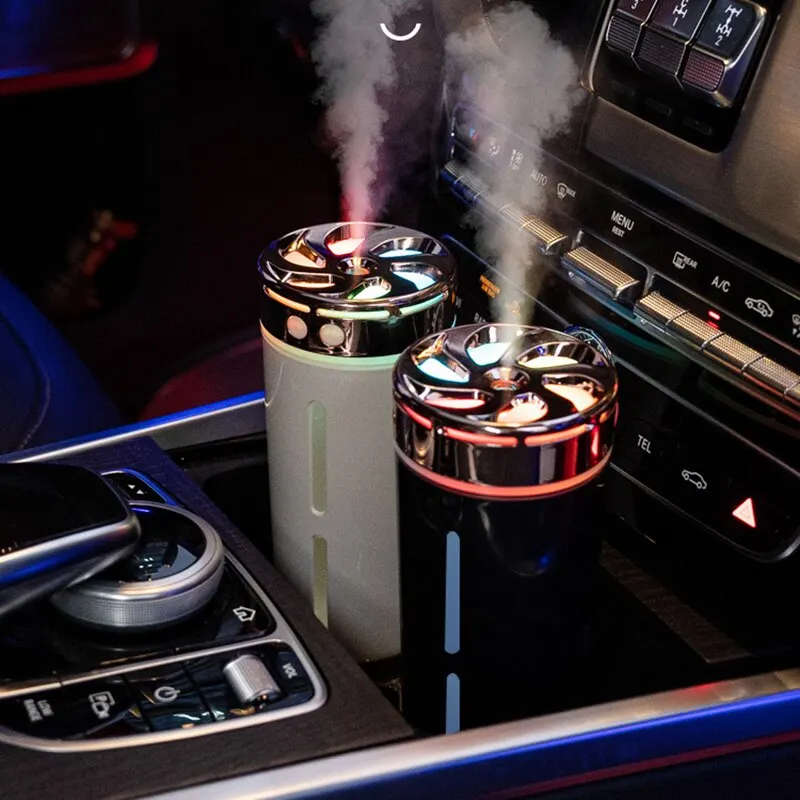 Humidificador de aire enchufable para coche, Humidificador silencioso pequeño con luz nocturna de Color, ambientador, máquina de aromaterapia para