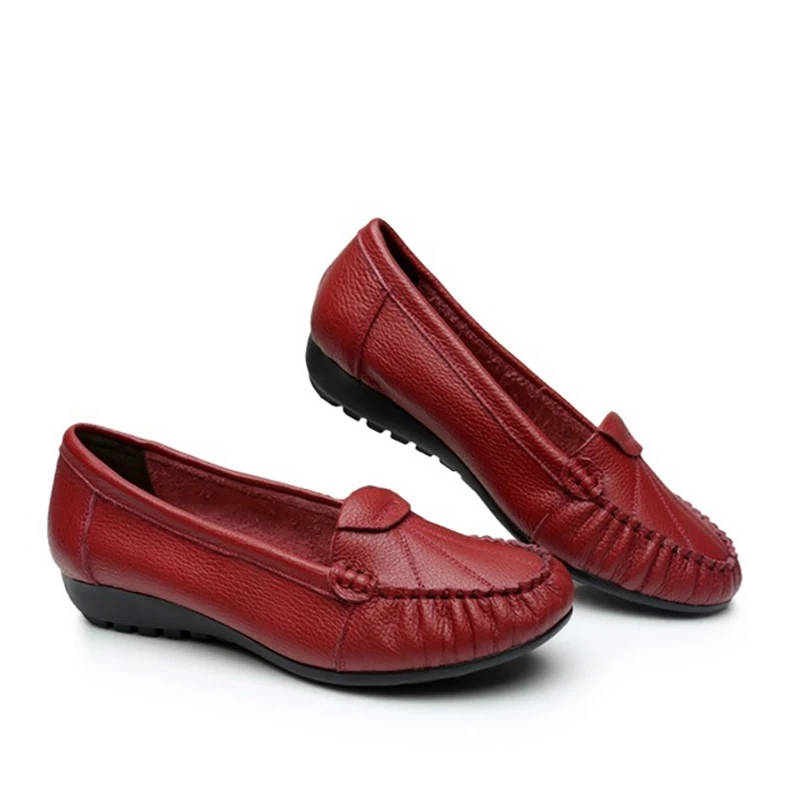 TRAF zapatos planos de piel sintética roja para mujer, sandalias de punta cerrada con cabeza redonda de primavera, zapatos elegantes Vintage de oficina para mujer a la moda