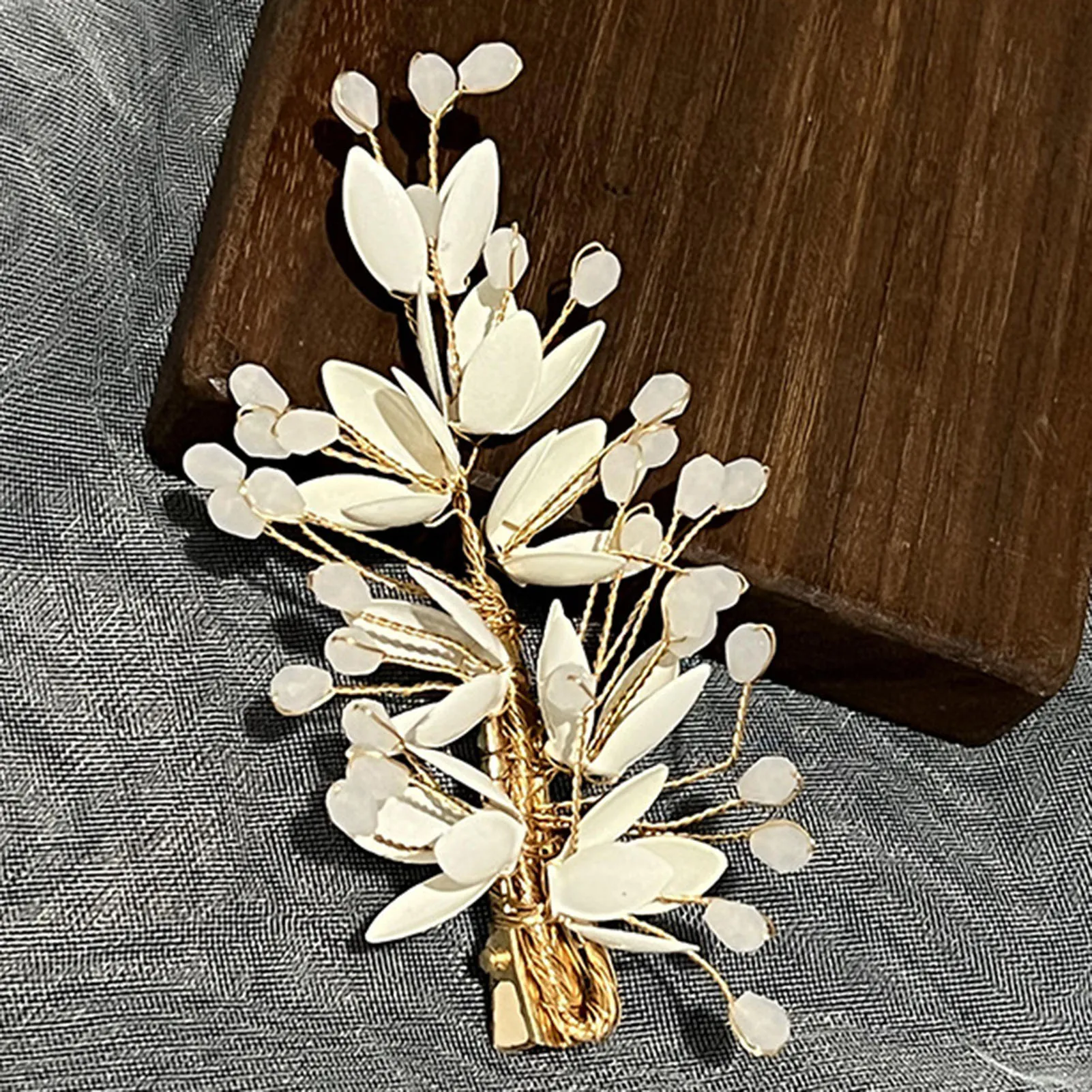 Leaves Shape Stone Hair Clips Chinese Style Design For Women Wedding Party Brides Flower Girls Bridesmaids Hairstyles