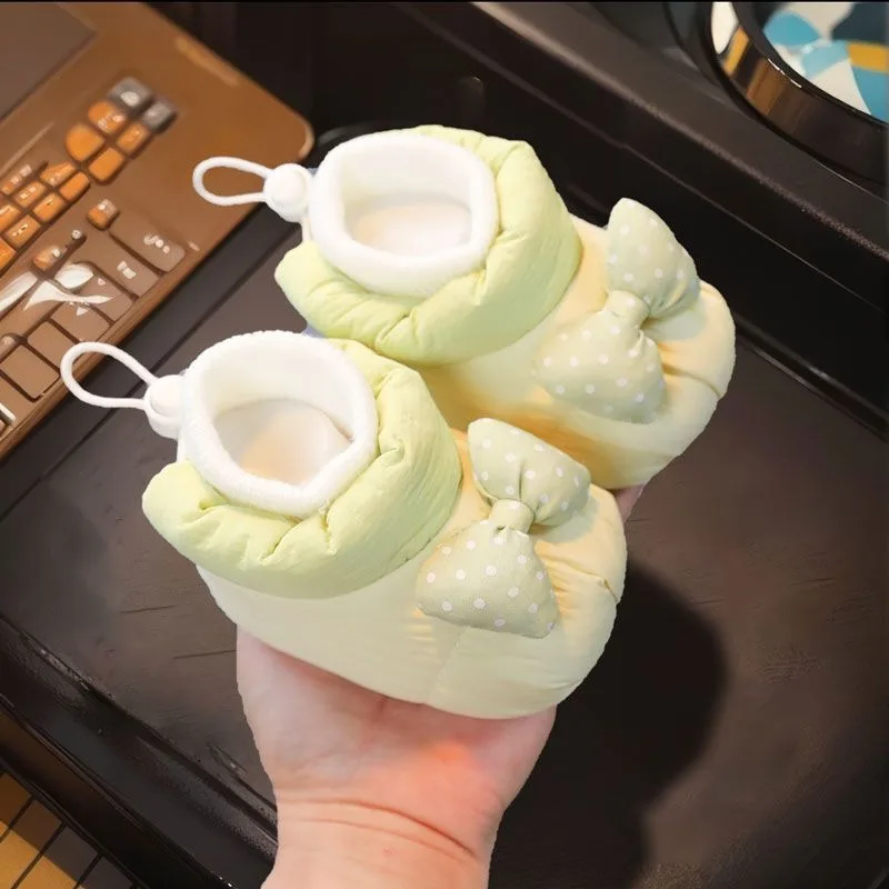 Super Soft Baby Shoes for 0-12 Months Autumn Winter Fleece Lined Non Slip Soft Sole Walking Shoes Unisex New Design