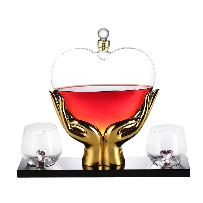 

borosilicate glass empty bottle heart-to-heart whisky decanter creativity