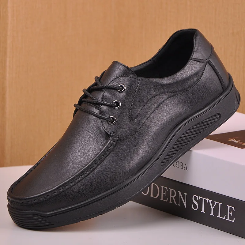 Large size casual men's leather shoes, top-layer genuine leather, massage, wear-resistant, non-slip, soft sole, comfortabl
