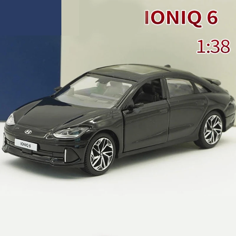 الأصلي 1:38 مقياس أيونيك 6 سبيكة سيارة نموذج مجموعة ثابتة زينت هدايا العيد اللعب