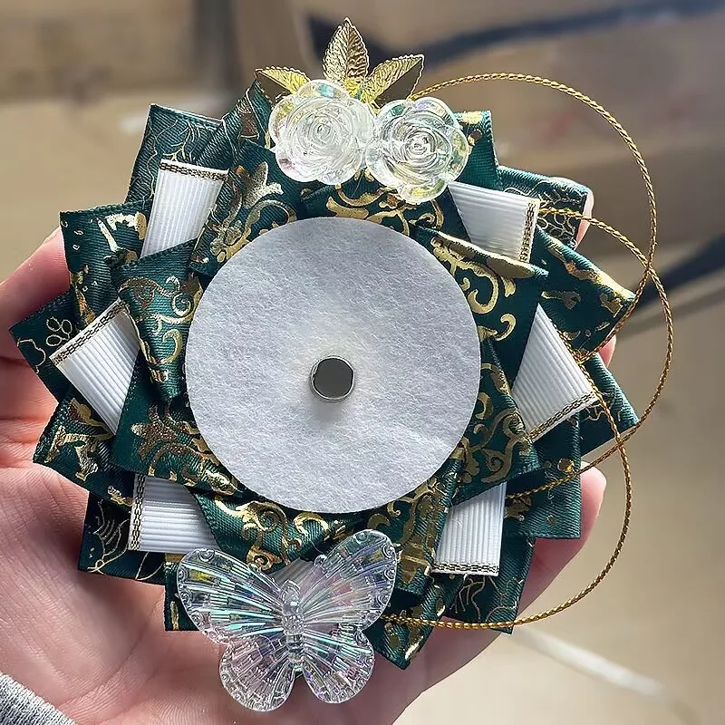 "Sparkling Rose Doll" is a very popular cosplay project at the comic exhibition. Suitable for relatives and friends,size 55-75mm