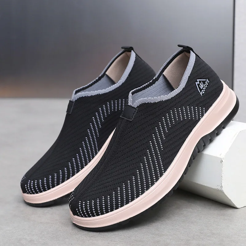 

Men Mesh Sneakers Summer Outdoor Slip-on Comfortable Breathable Running Shoes Fashion Soft Sole Men Casual Shoes Tenis Masculino