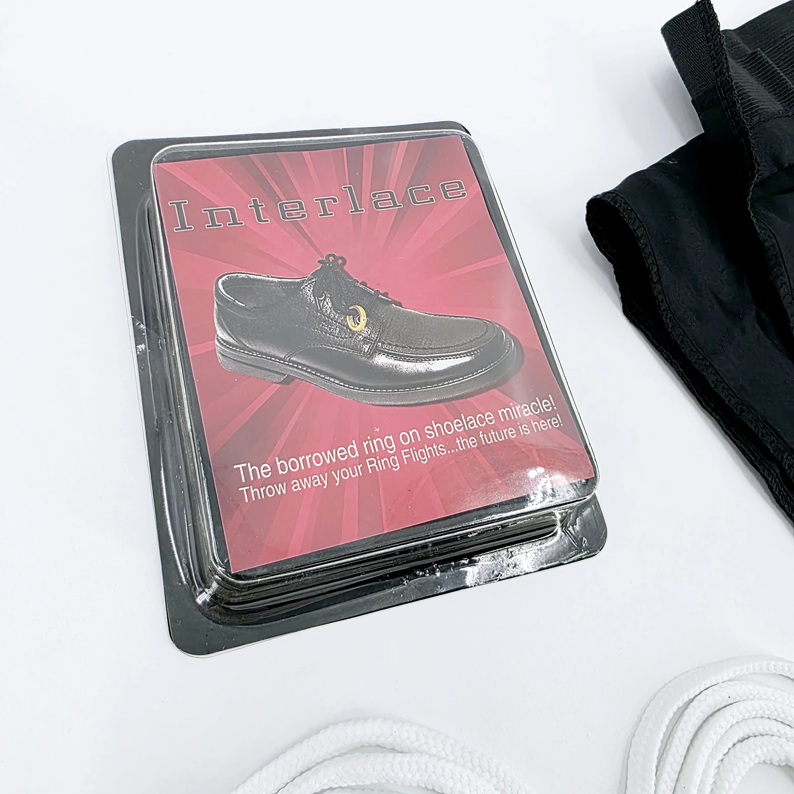 حلقة إلى رباط الحذاء خدع سحرية حلقة مدمنة تخترق رباط الحذاء على الفور لا حيل لا يوجد خيوط لسحر الشارع