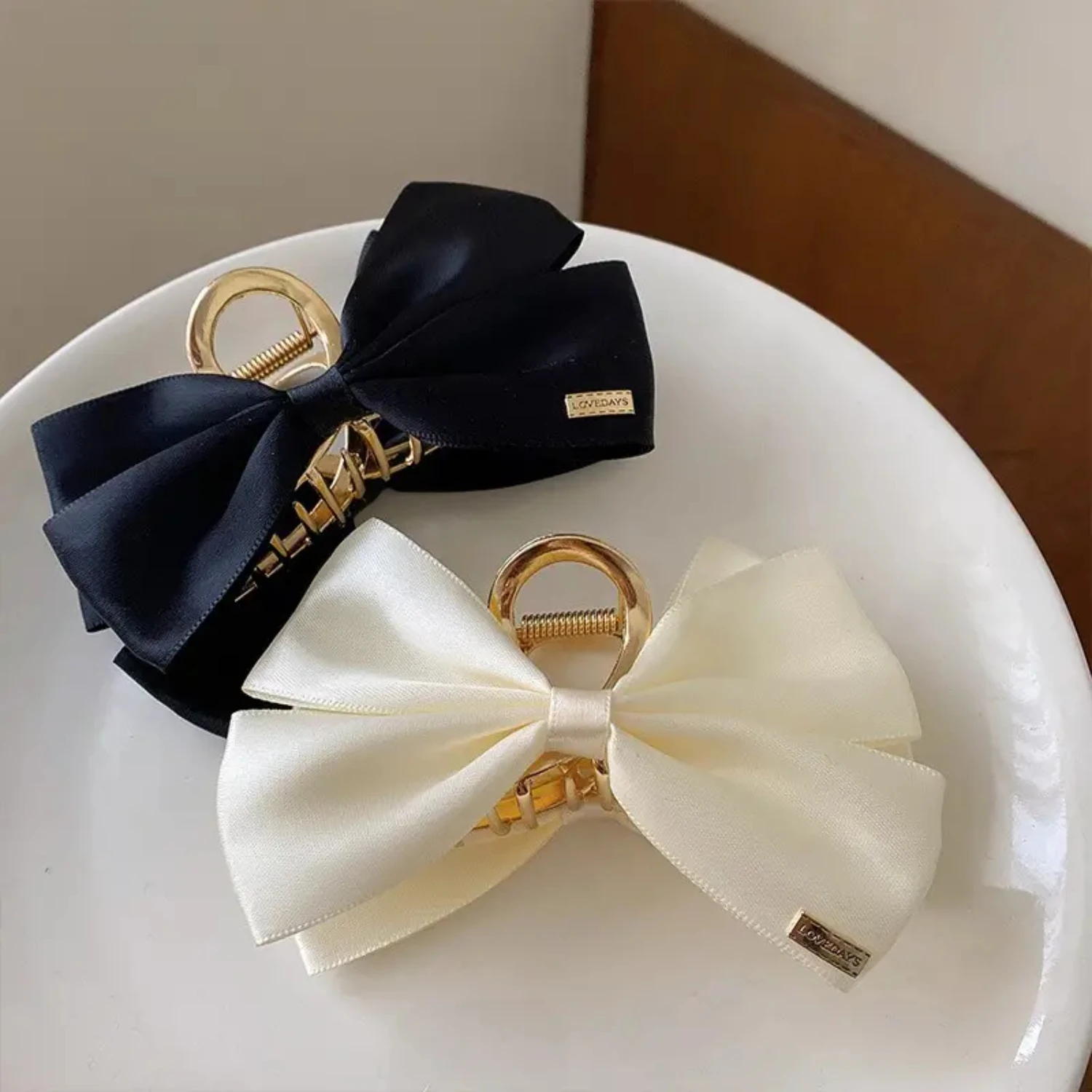 Fliege Clip Rückseite des Kopfes Haarnadel