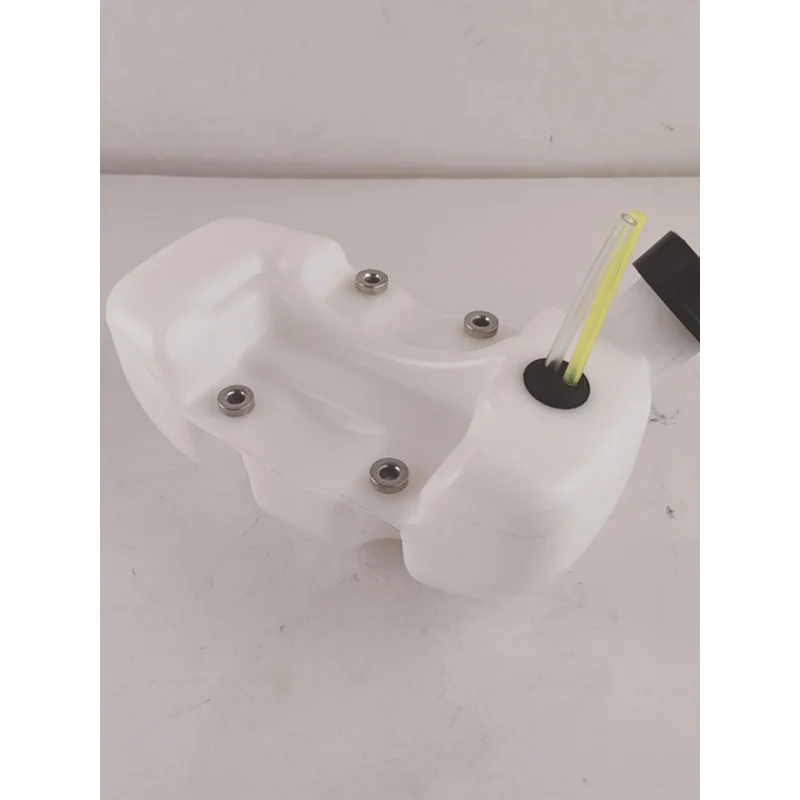 علامة تجارية جديدة لملحقات خزان الوقود لجزازة العشب Kovacaki G45